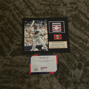 - San Francisco giants Willie Mays autographed photo